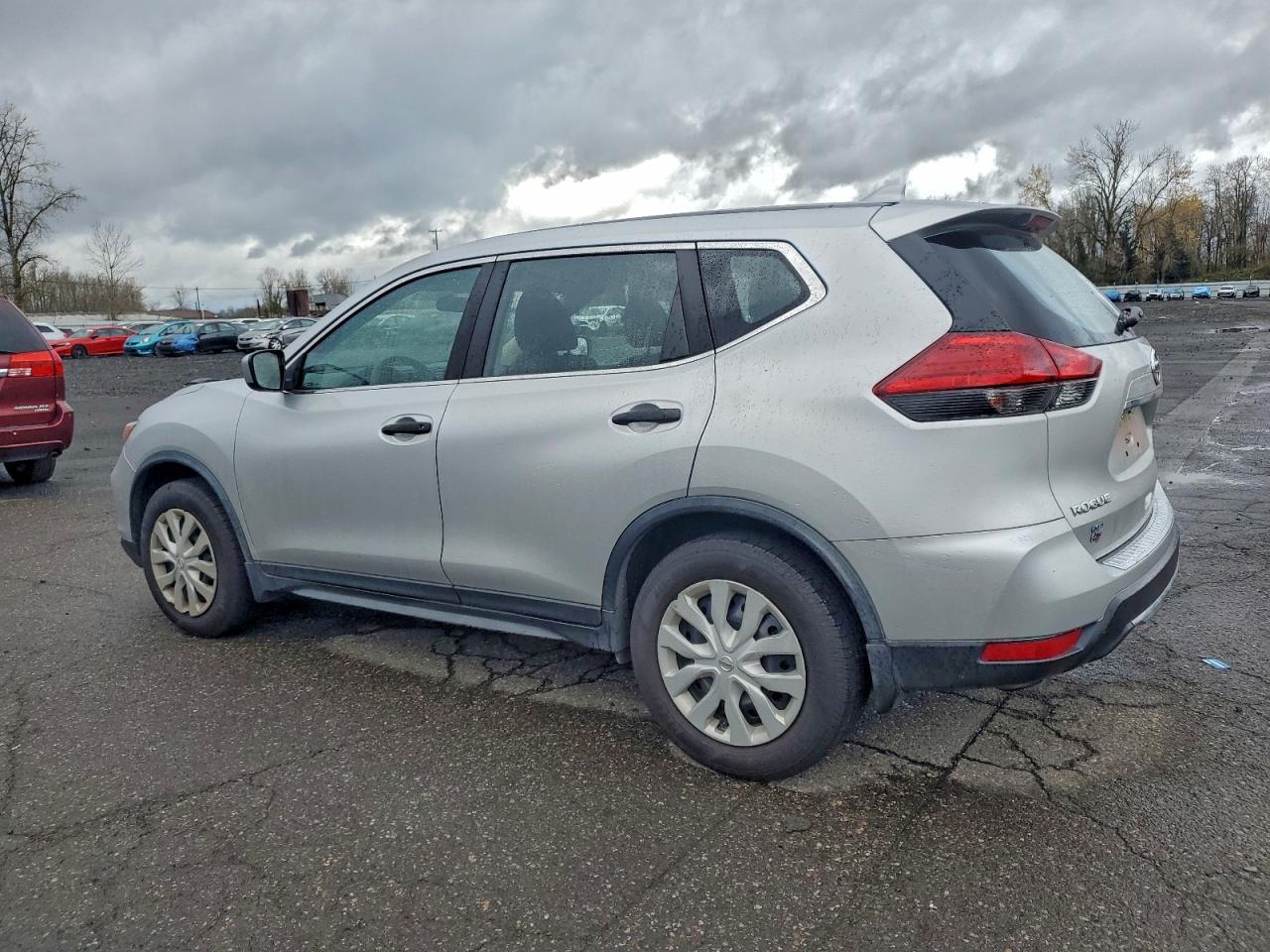 2017 NISSAN ROGUE S photo 2