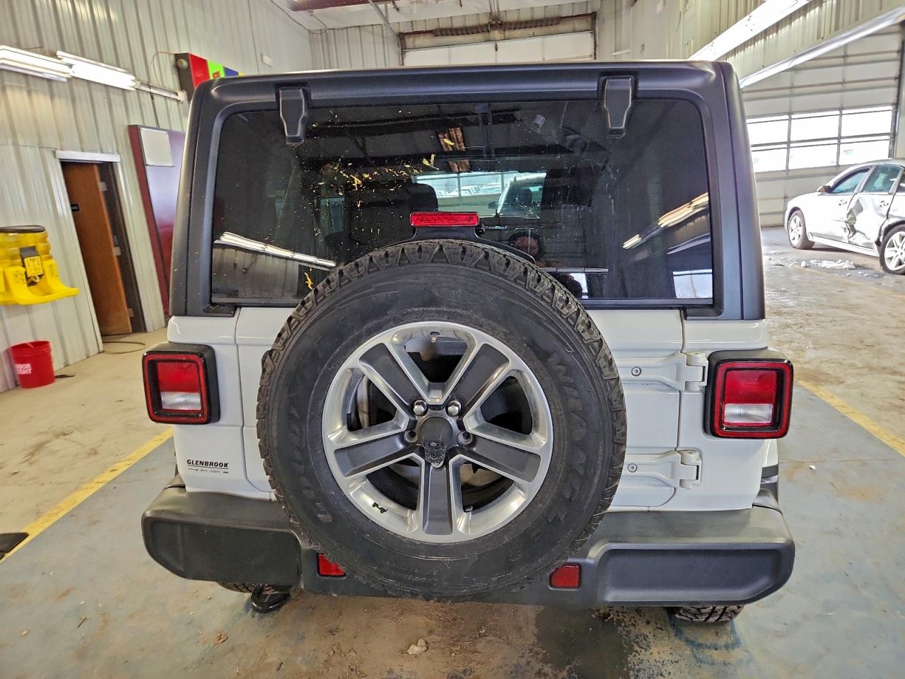 2018 JEEP WRANGLER UNLIMITED SAHARA photo 6
