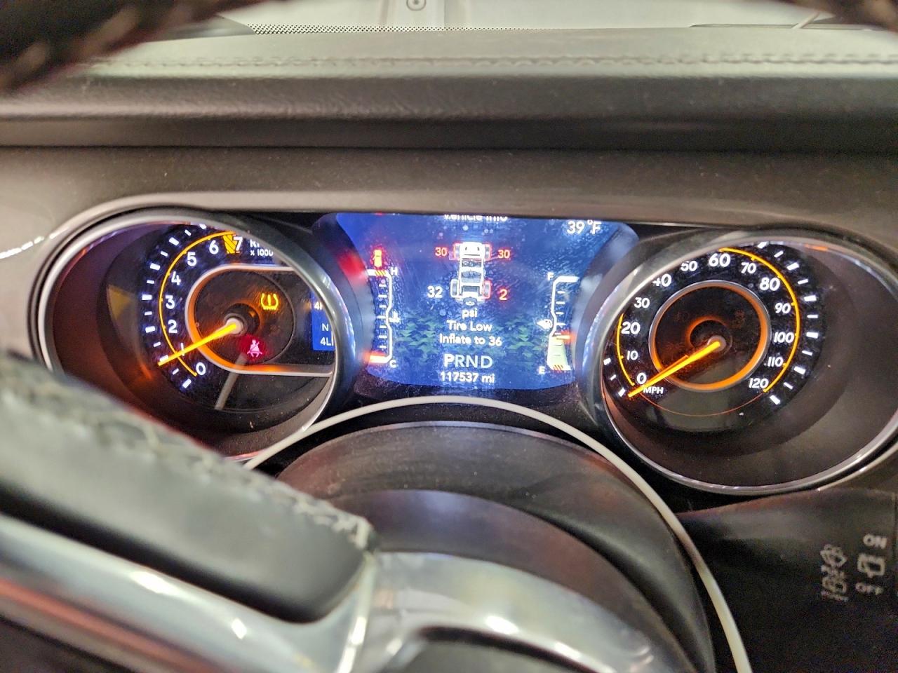 2018 JEEP WRANGLER UNLIMITED SAHARA photo 9