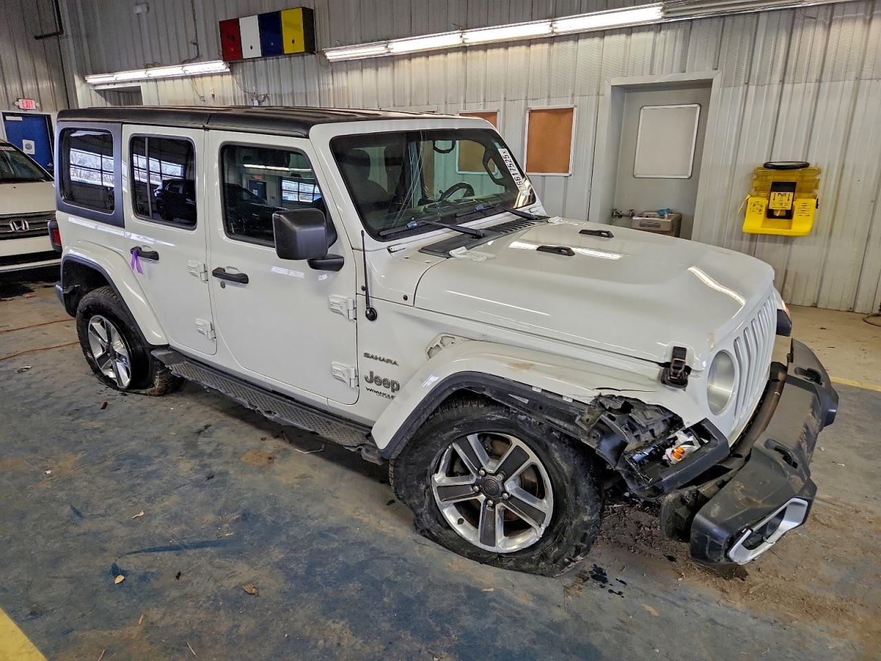 2018 JEEP WRANGLER UNLIMITED SAHARA photo 4