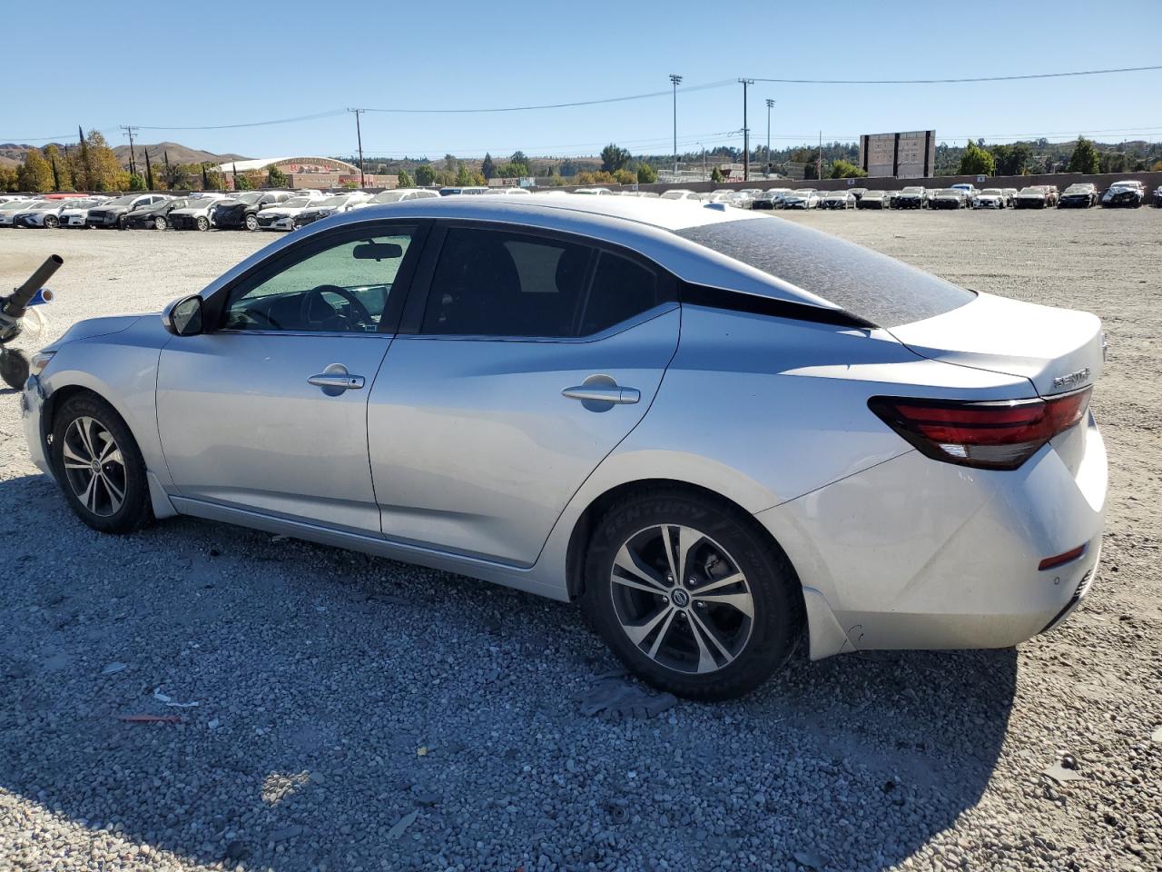 2022 NISSAN SENTRA SV photo 2