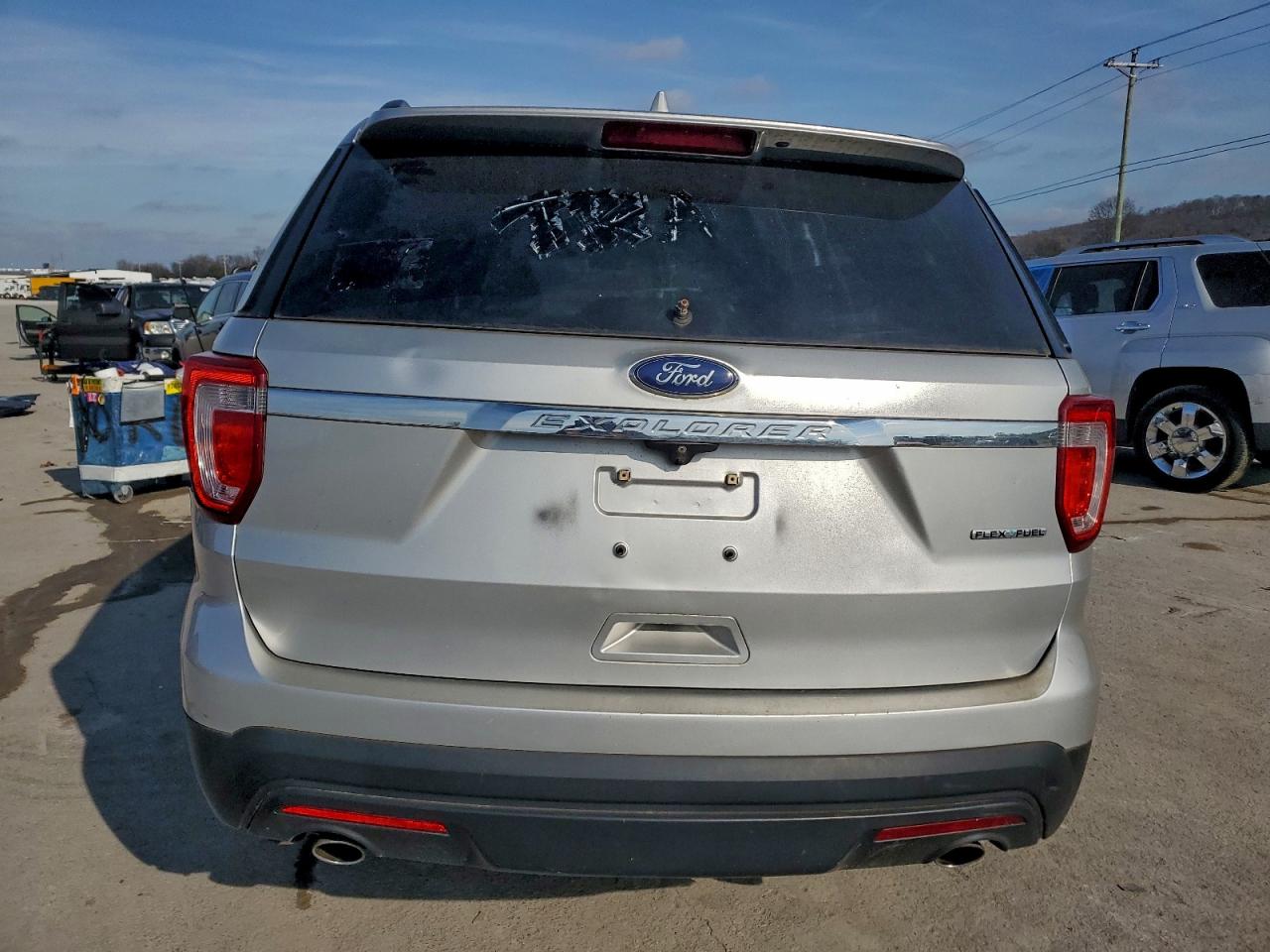 2016 FORD EXPLORER photo 6