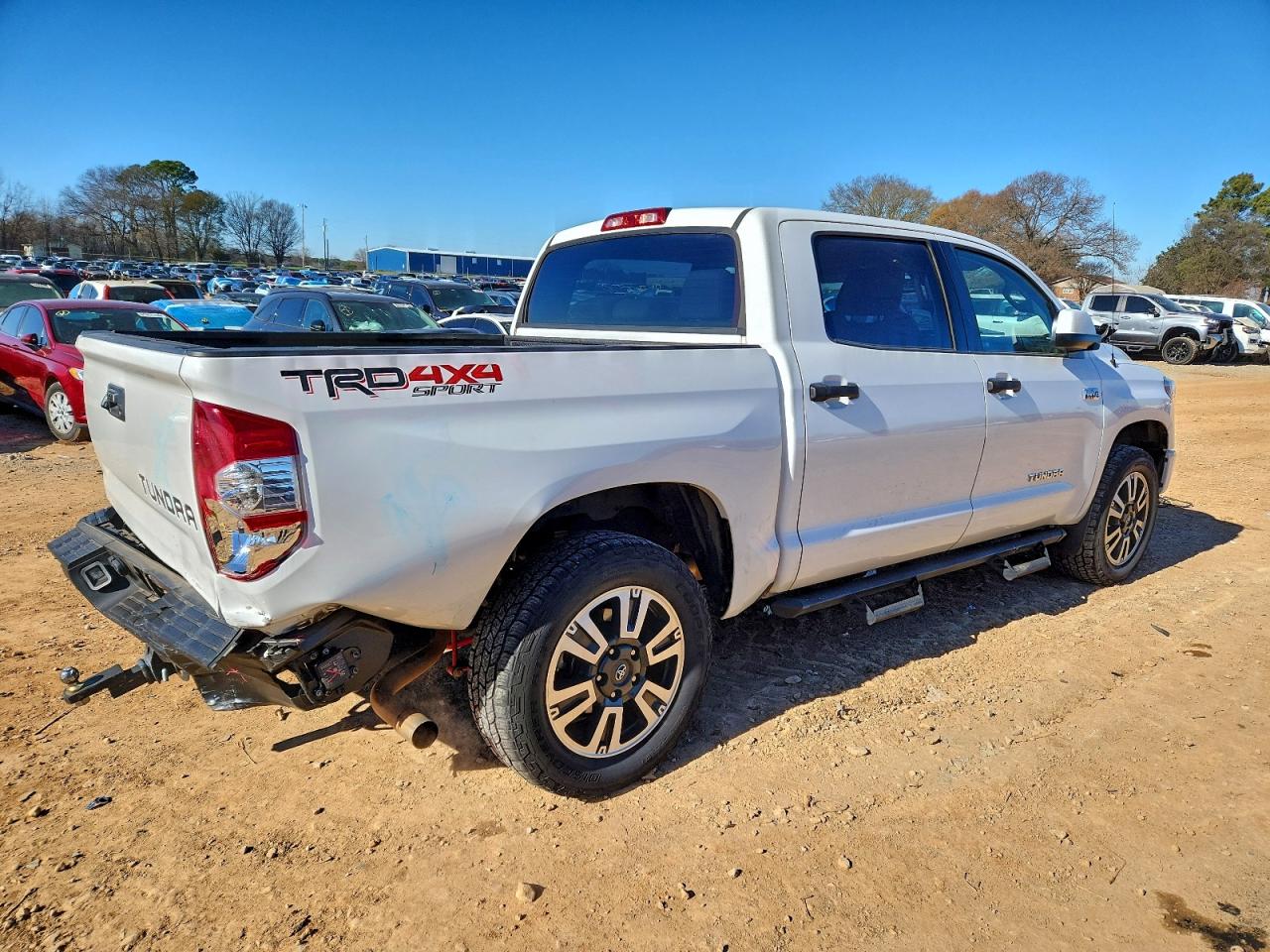 2018 TOYOTA TUNDRA CREWMAX SR5 photo 3