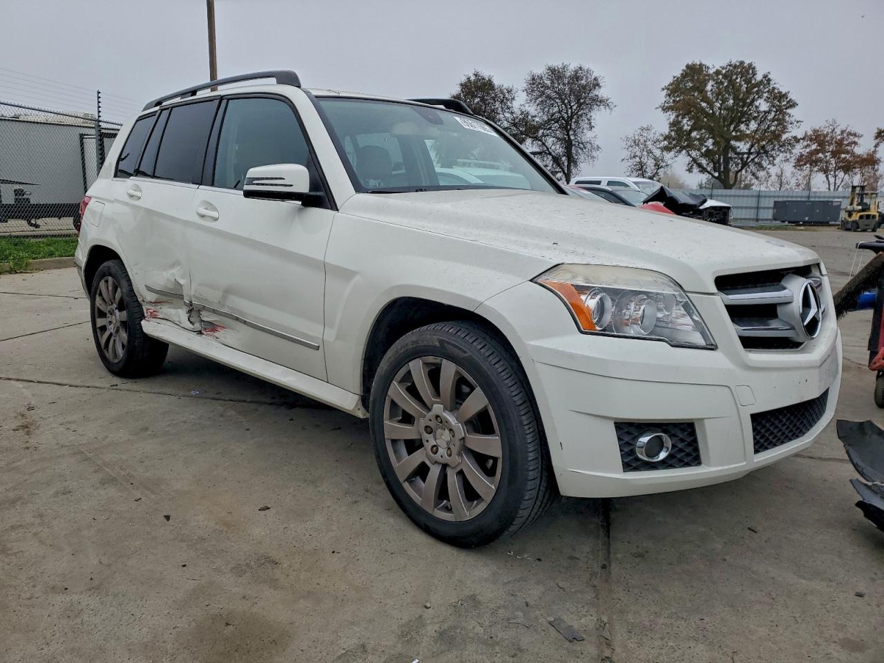 2011 MERCEDES-BENZ GLK 350 photo 4