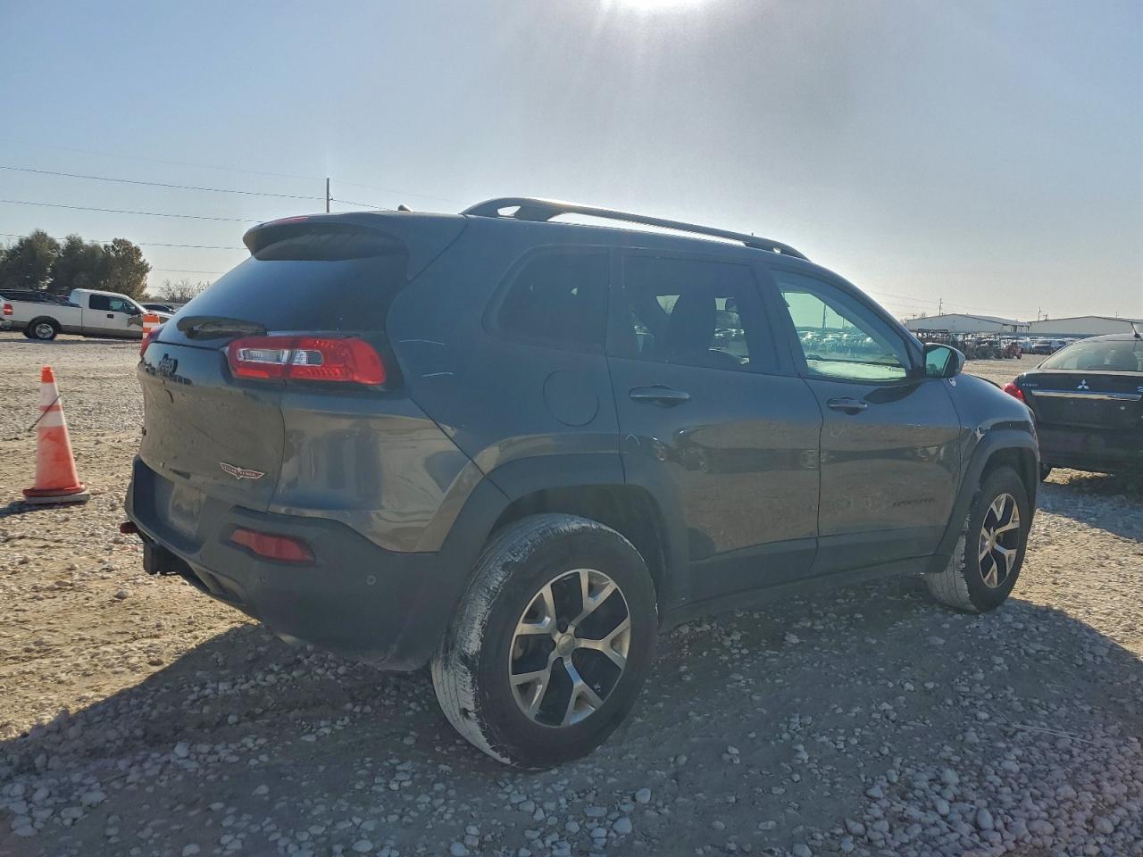 2014 JEEP CHEROKEE TRAILHAWK photo 3