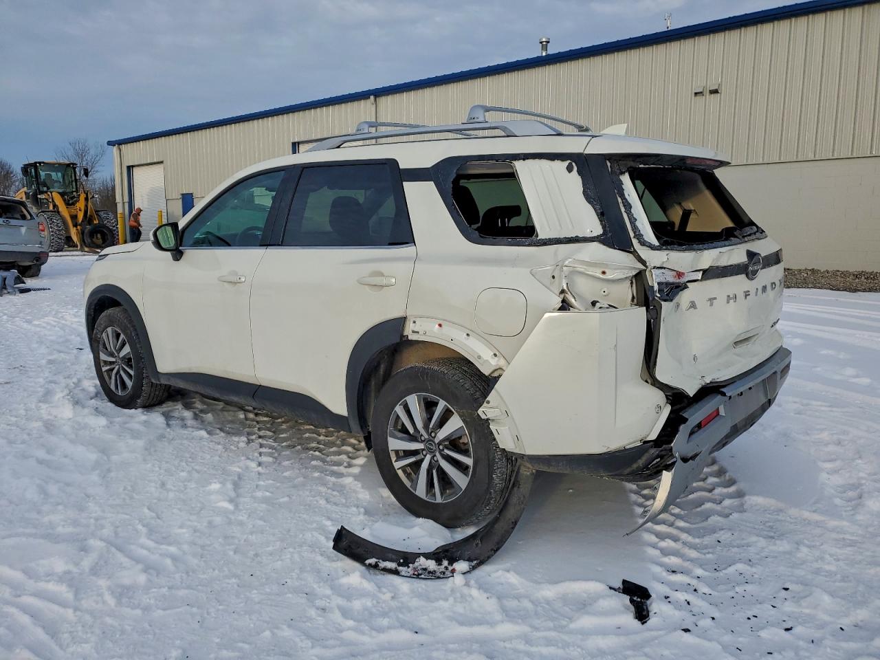 2023 NISSAN PATHFINDER SL photo 2