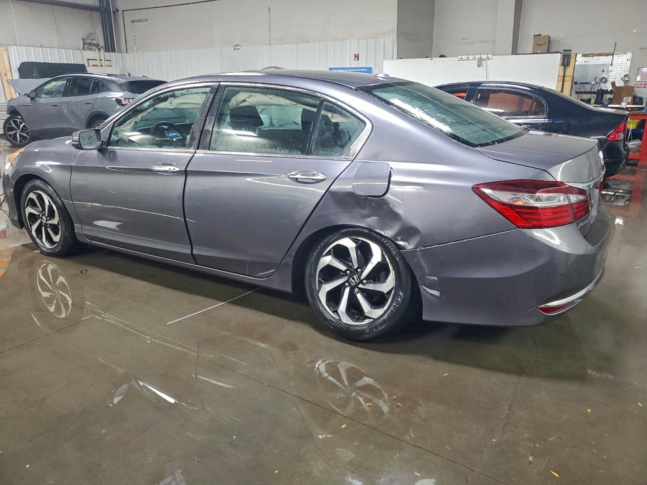 2017 HONDA ACCORD EX photo 2