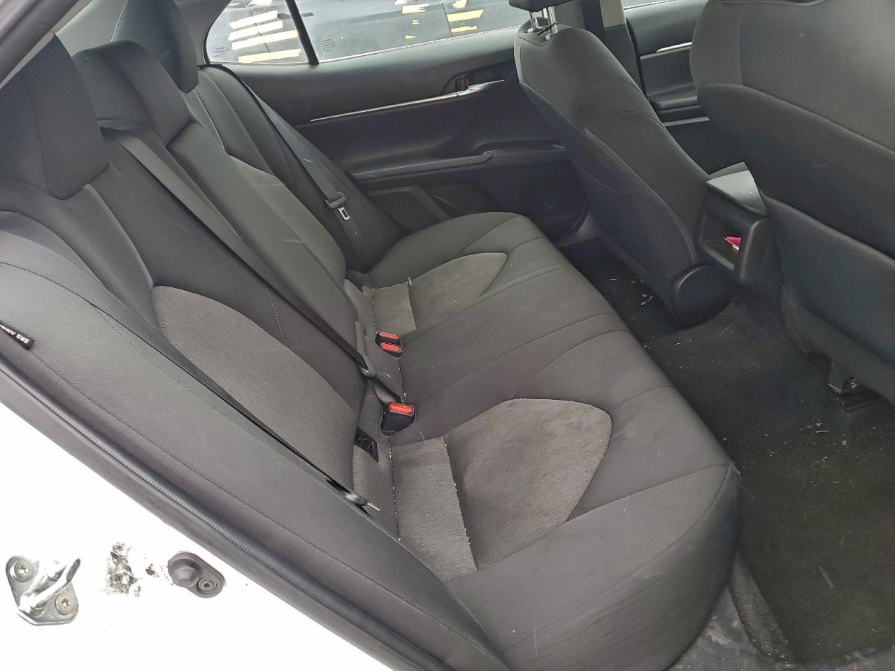 2022 TOYOTA CAMRY LE photo 10