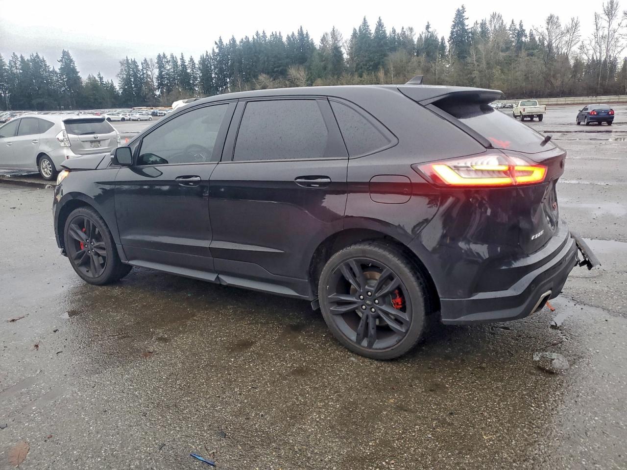 2020 FORD EDGE ST photo 2