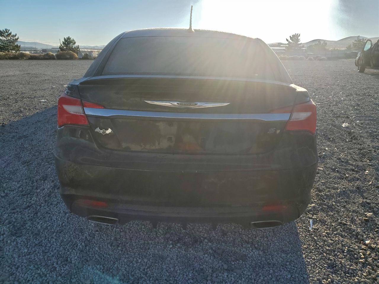 2013 CHRYSLER 200 S photo 6