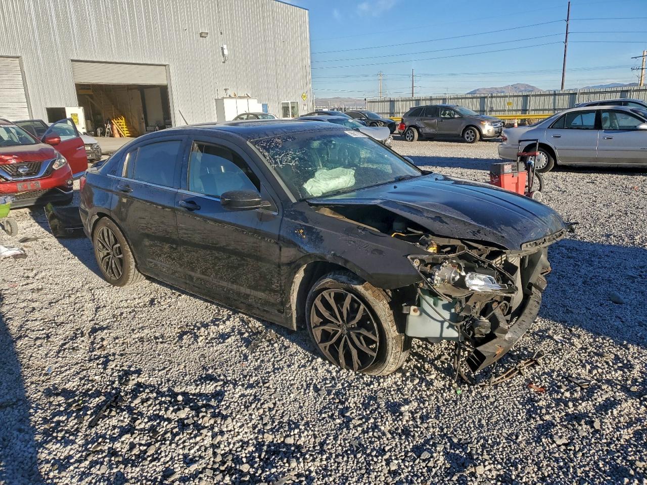 2013 CHRYSLER 200 S photo 4