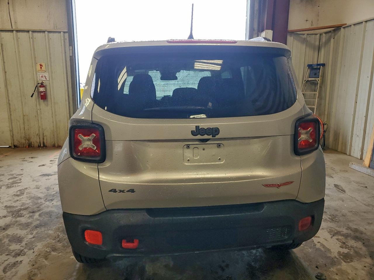 2015 JEEP RENEGADE TRAILHAWK photo 6