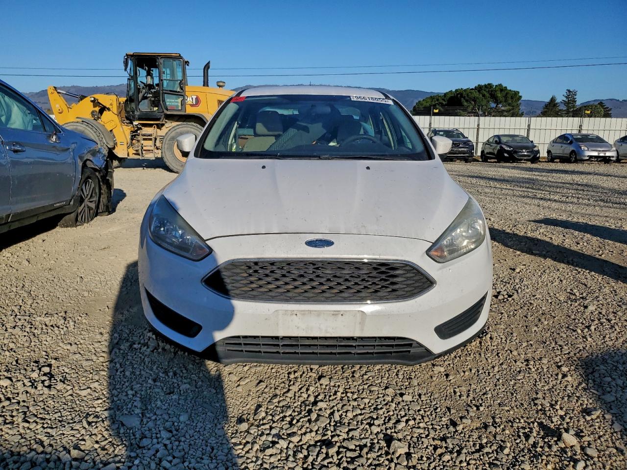 2017 FORD FOCUS SE photo 5