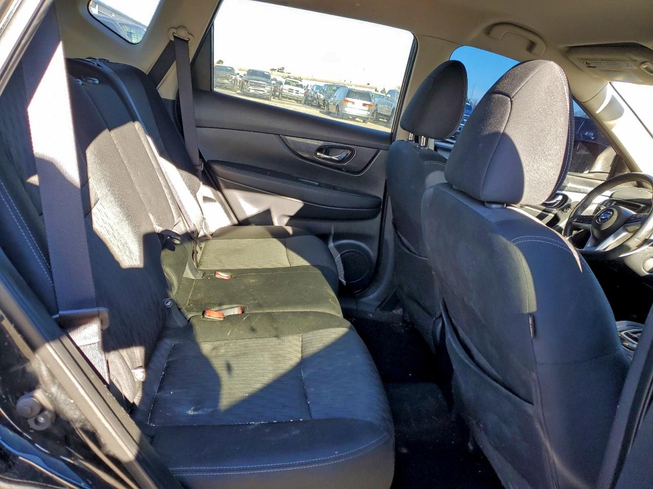 2019 NISSAN ROGUE SV photo 11