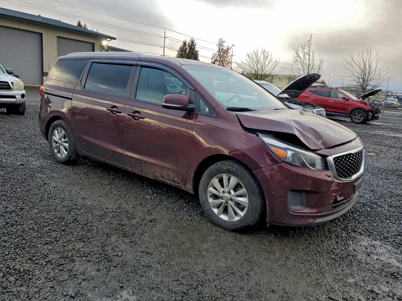 2017 KIA SEDONA LX photo 4