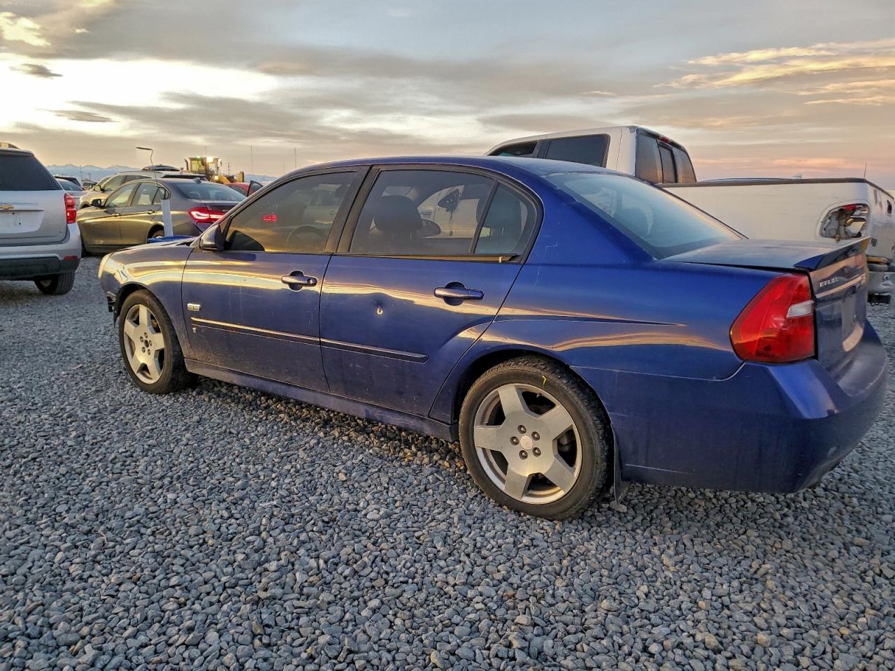 2007 CHEVROLET MALIBU photo 2