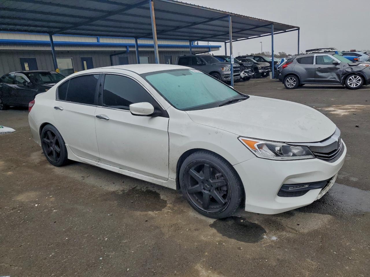 2017 HONDA ACCORD SPORT photo 4