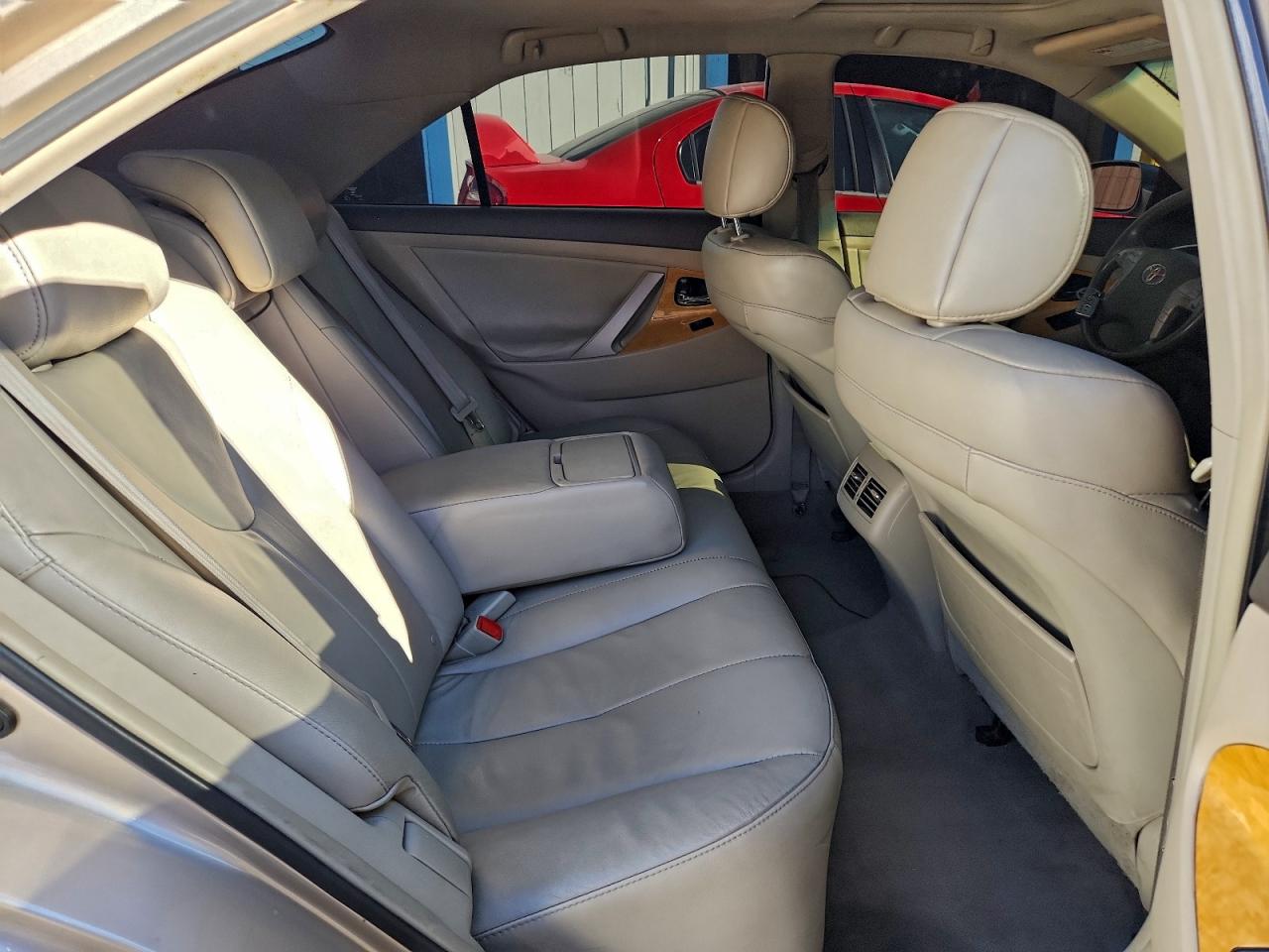 2007 TOYOTA CAMRY LE photo 10