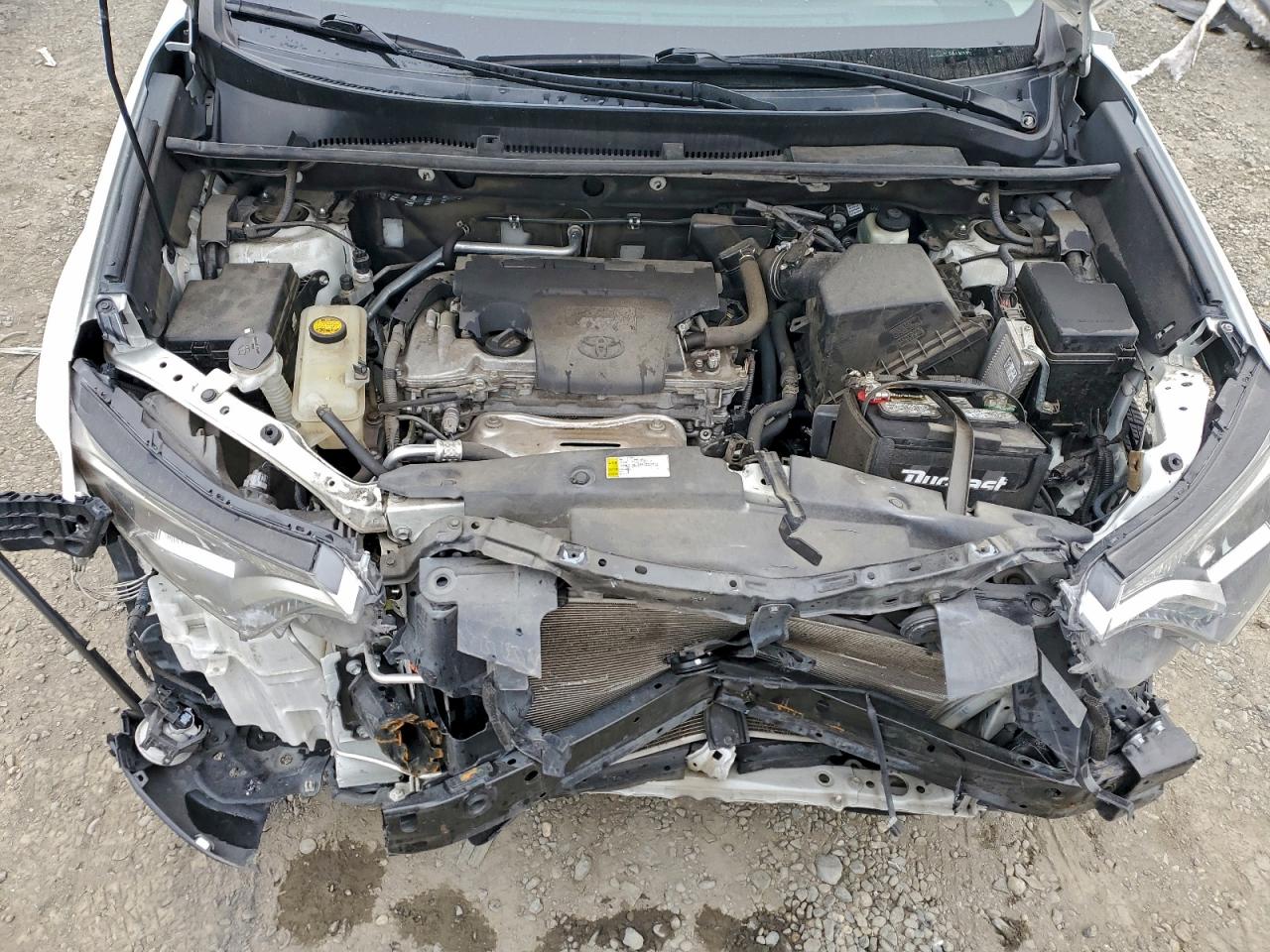 2016 TOYOTA RAV4 XLE photo 11