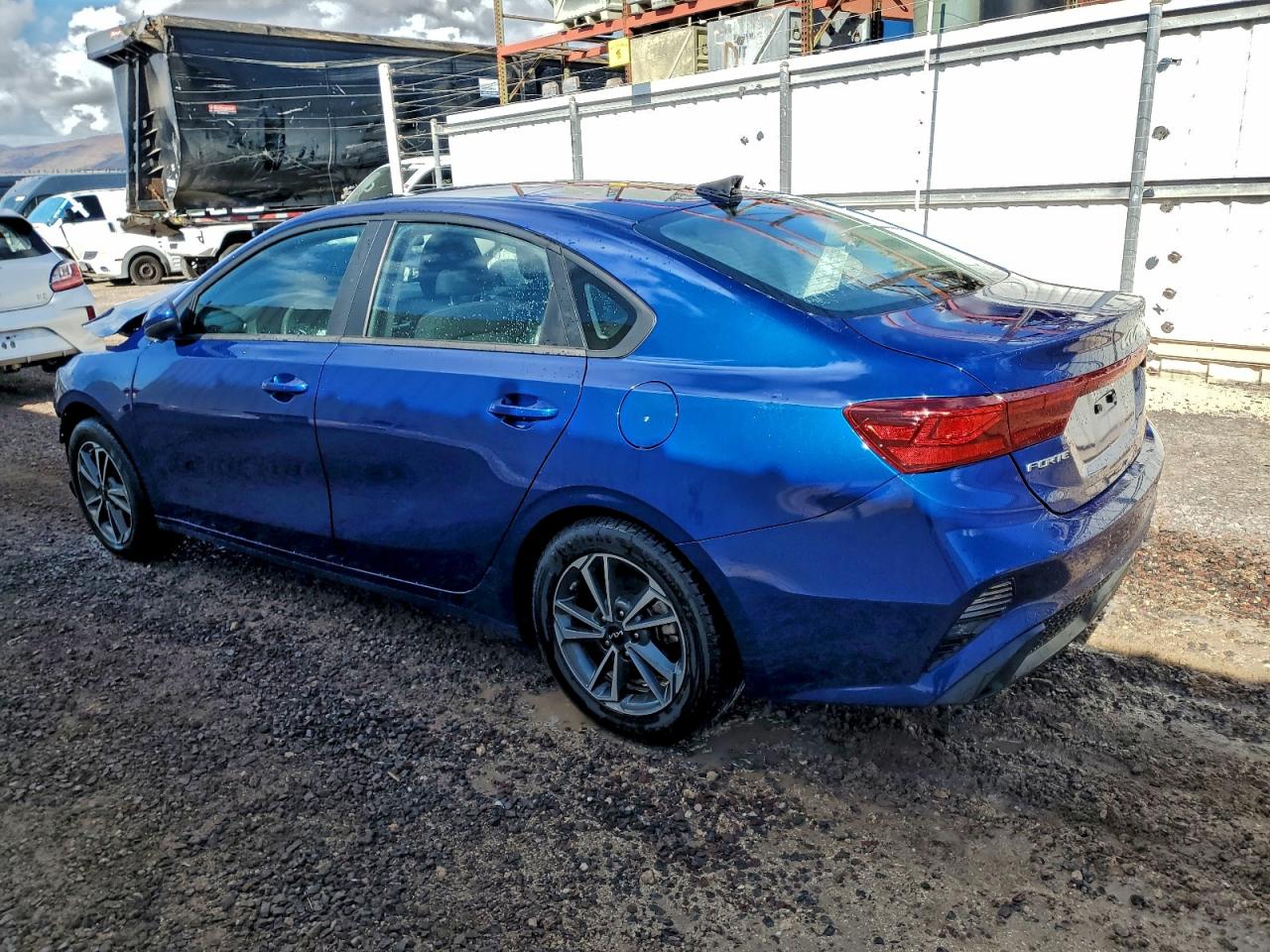 2024 KIA FORTE LX photo 2