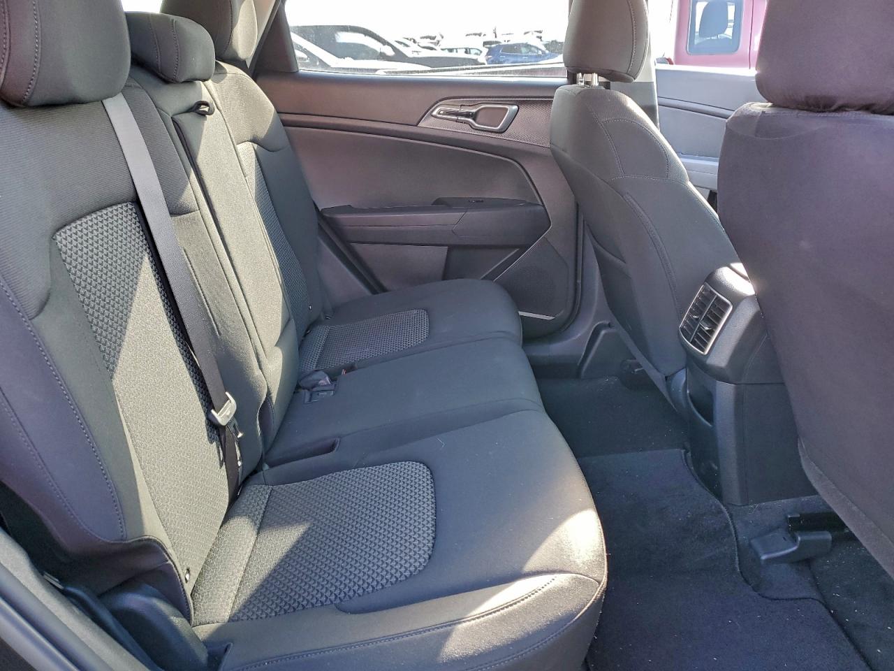 2023 KIA SPORTAGE LX photo 11