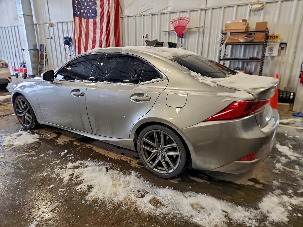 2017 LEXUS IS 300 photo 2