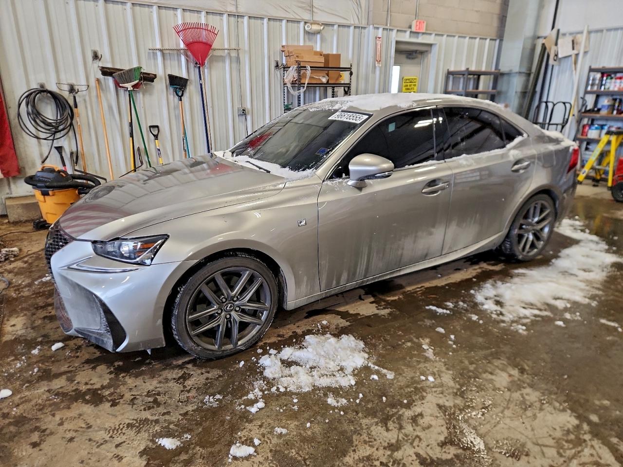 2017 LEXUS IS
