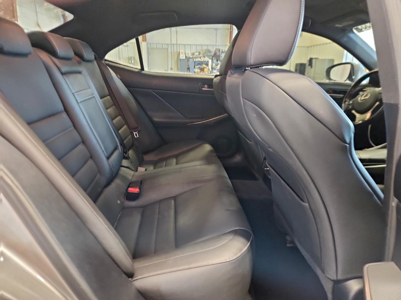 2017 LEXUS IS 300 photo 10