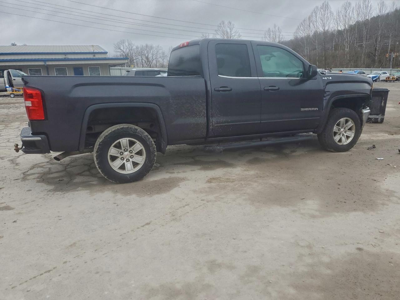 2014 GMC SIERRA K1500 SLE photo 3