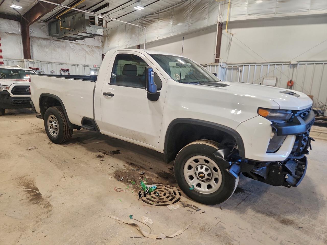 2021 CHEVROLET SILVERADO K3500 photo 4