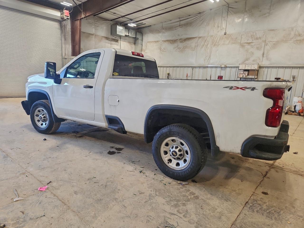 2021 CHEVROLET SILVERADO K3500 photo 2