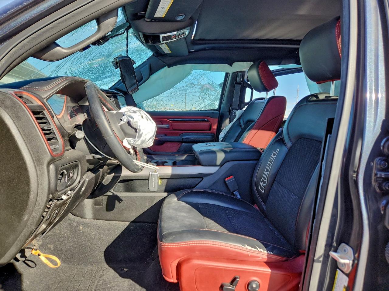 2019 RAM 1500 REBEL photo 7