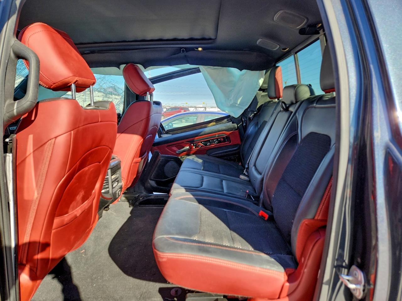 2019 RAM 1500 REBEL photo 10