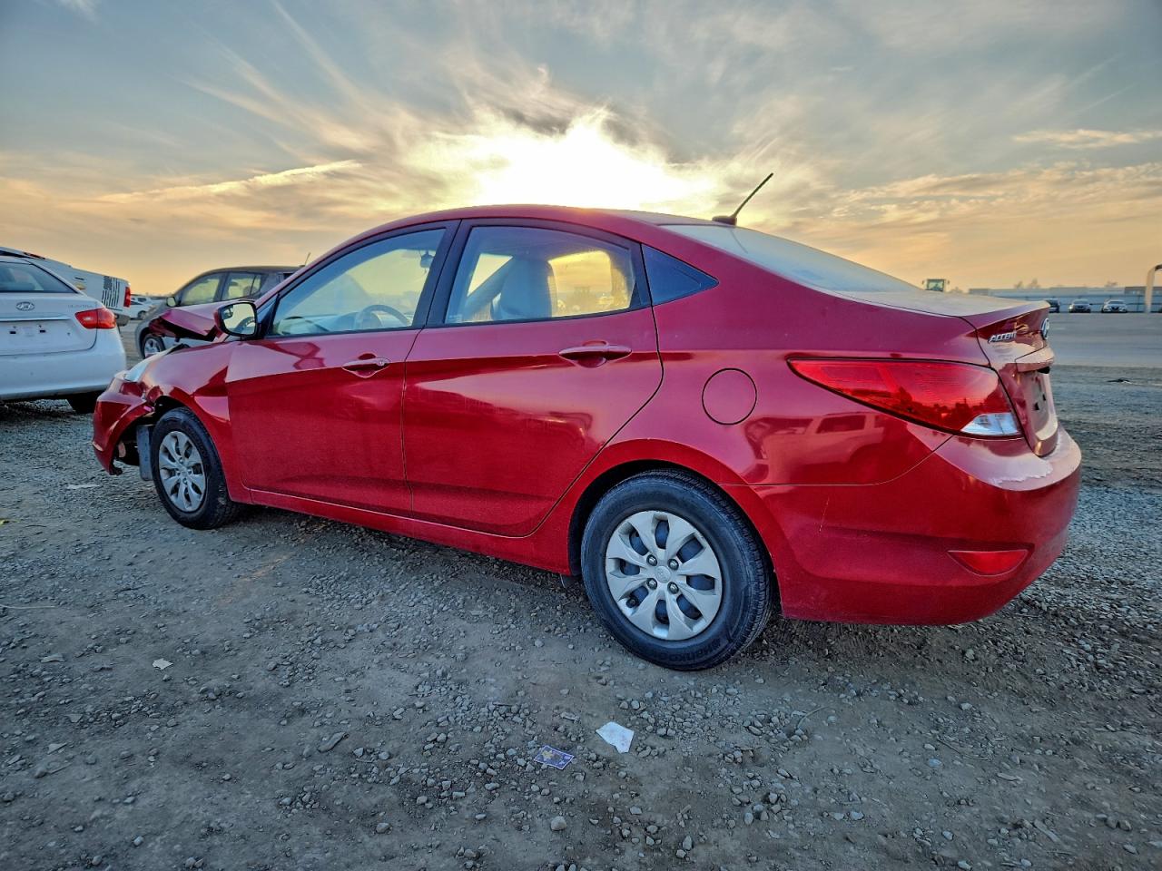 2015 HYUNDAI ACCENT GLS photo 2