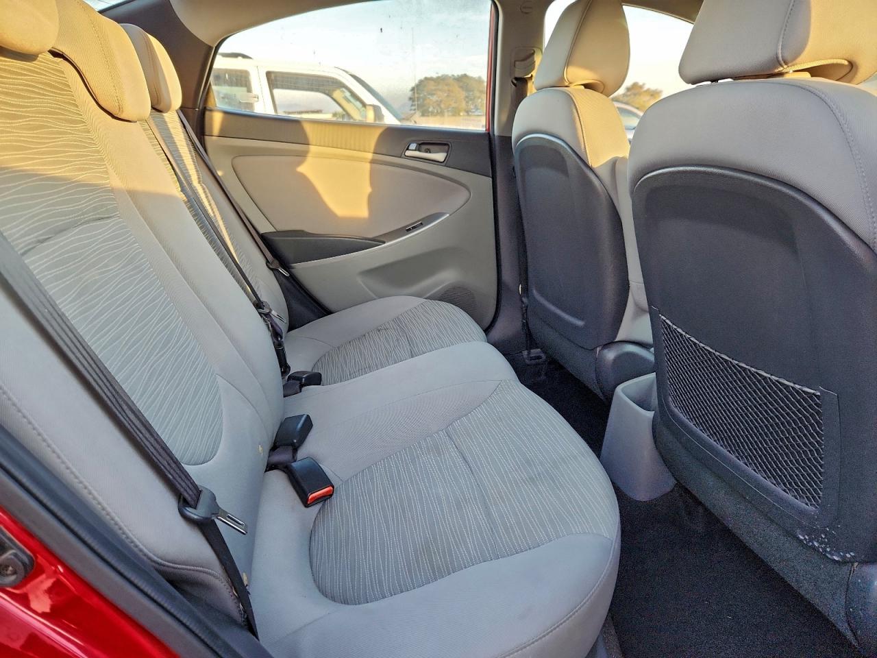 2015 HYUNDAI ACCENT GLS photo 10