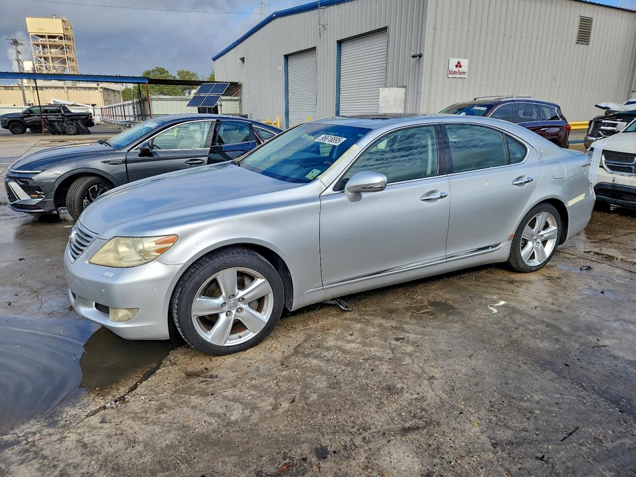 2010 LEXUS LS