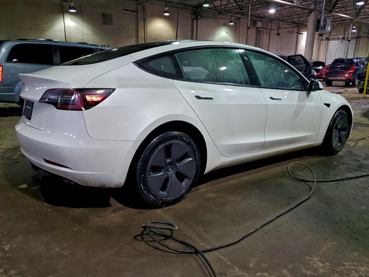 2022 TESLA MODEL 3 photo 3