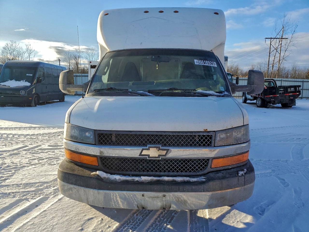 2016 CHEVROLET EXPRESS G3500 photo 5