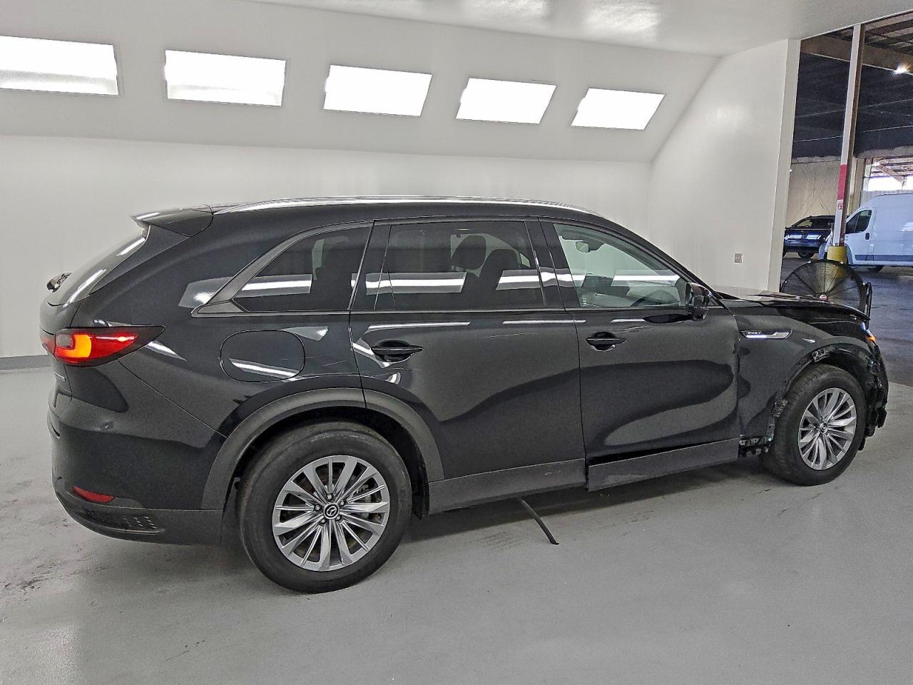 2024 MAZDA CX-90 PREFERRED photo 3