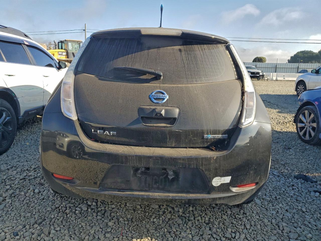 2012 NISSAN LEAF SV photo 6
