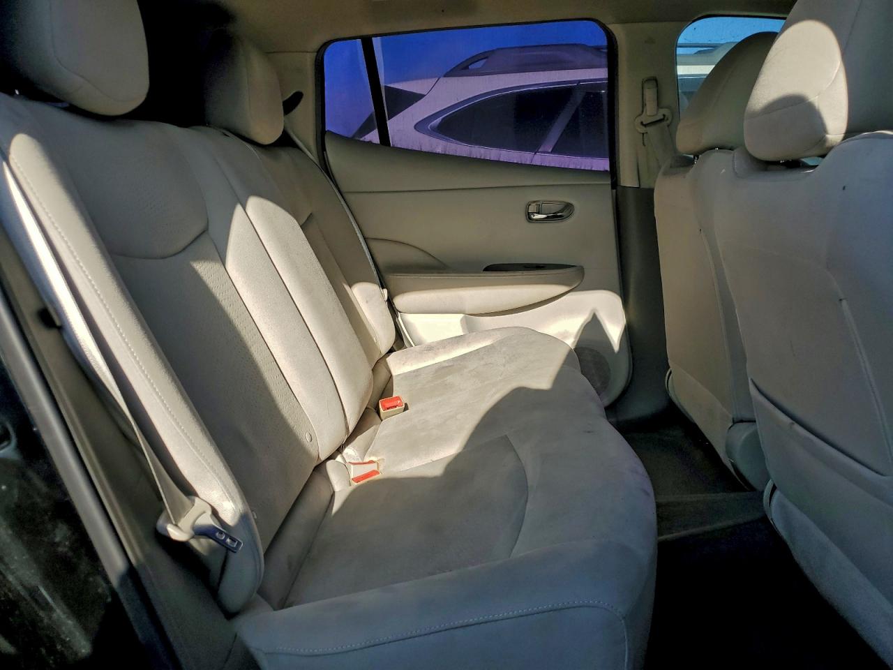 2012 NISSAN LEAF SV photo 10