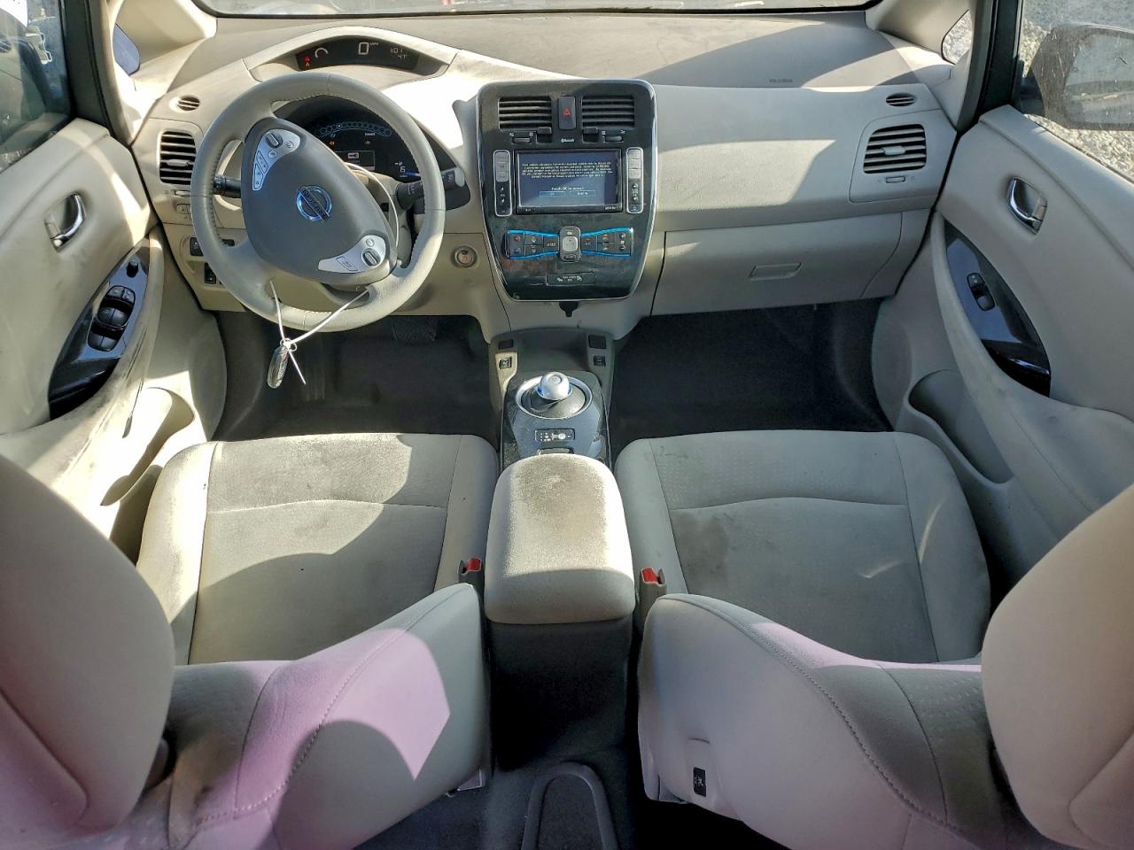 2012 NISSAN LEAF SV photo 8
