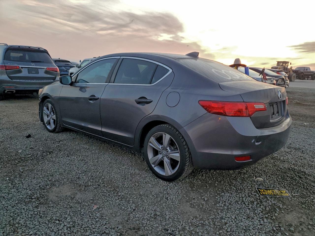 2015 ACURA ILX 20 photo 2