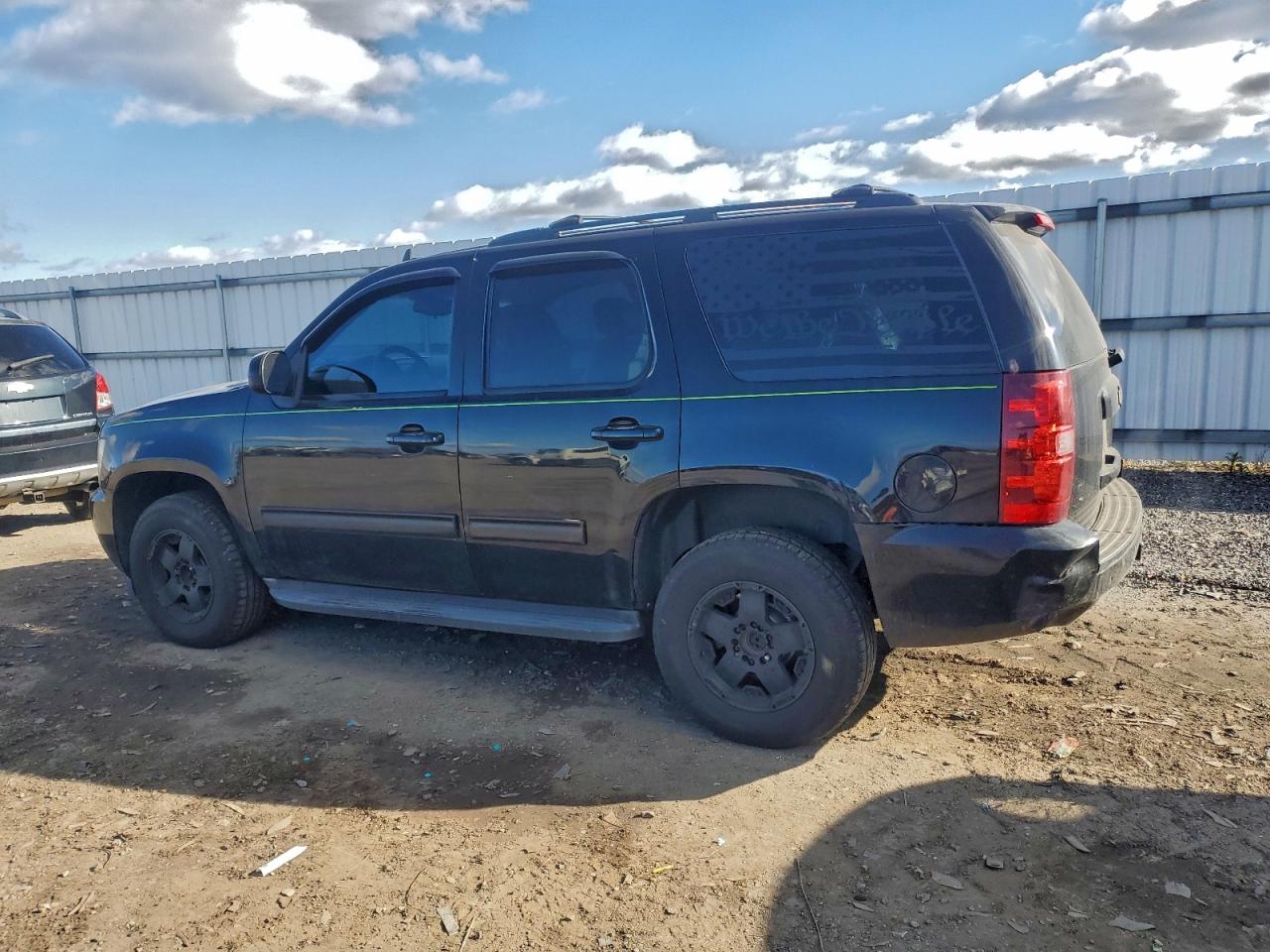 2012 CHEVROLET TAHOE K1500 LT photo 2