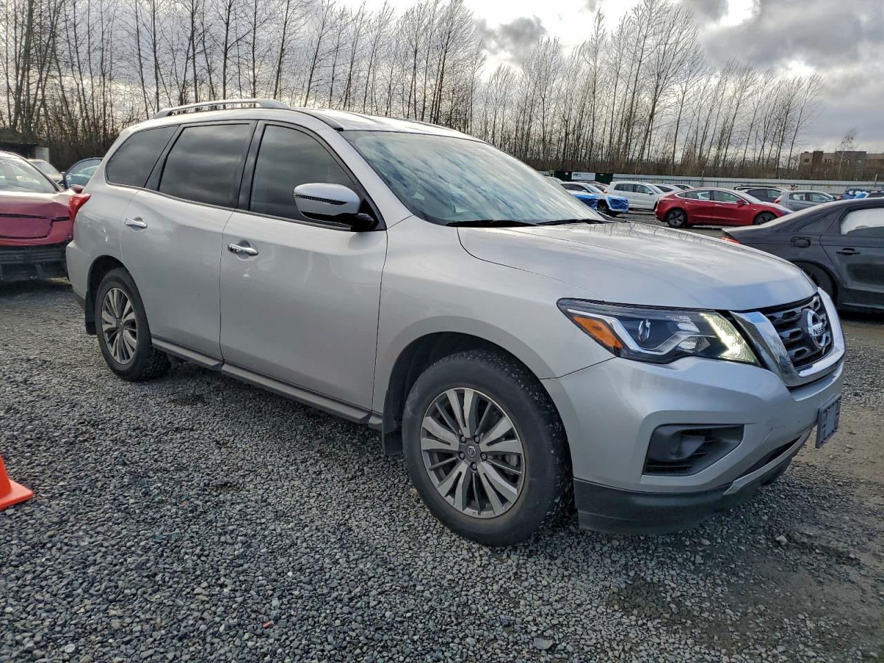 2020 NISSAN PATHFINDER S photo 4