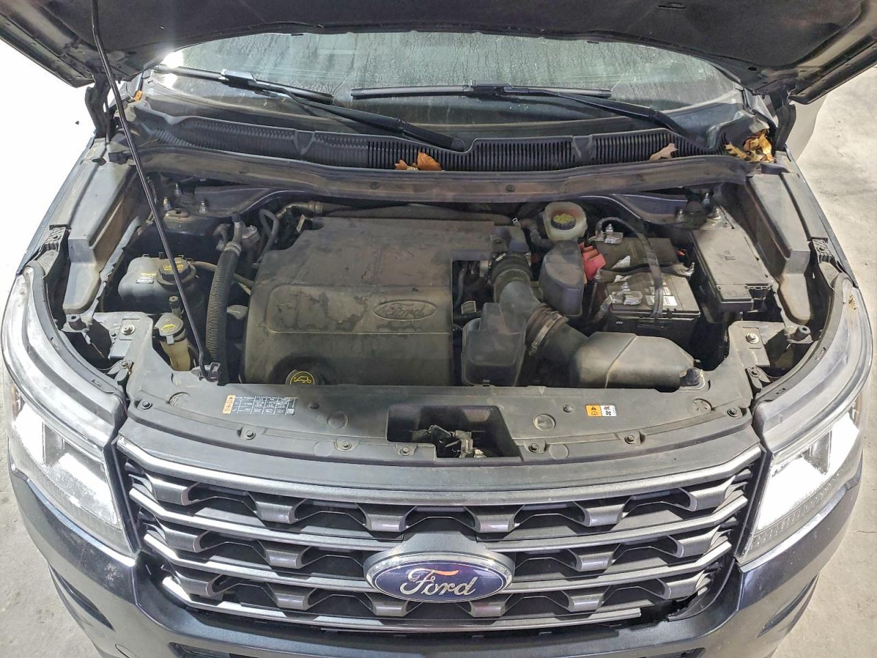 2017 FORD EXPLORER XLT photo 12