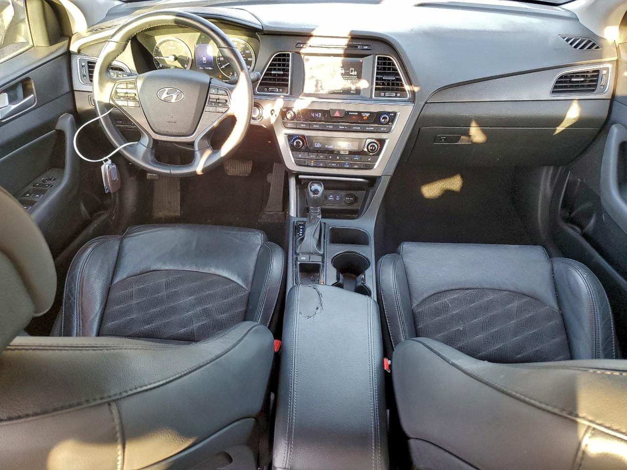 2016 HYUNDAI SONATA SPORT photo 8