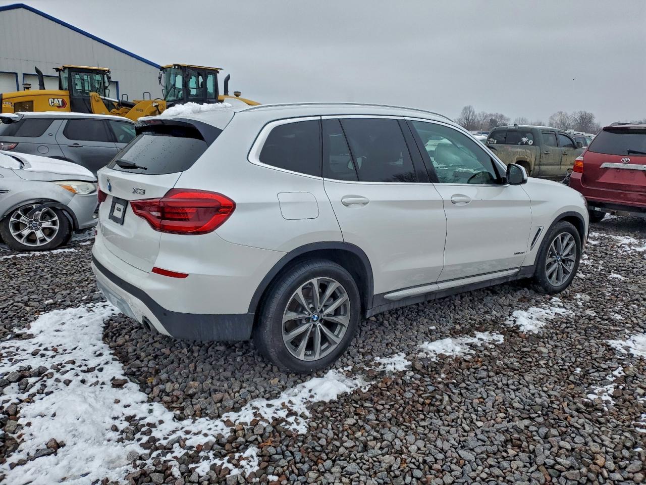 2018 BMW X3 XDRIVE30I photo 3