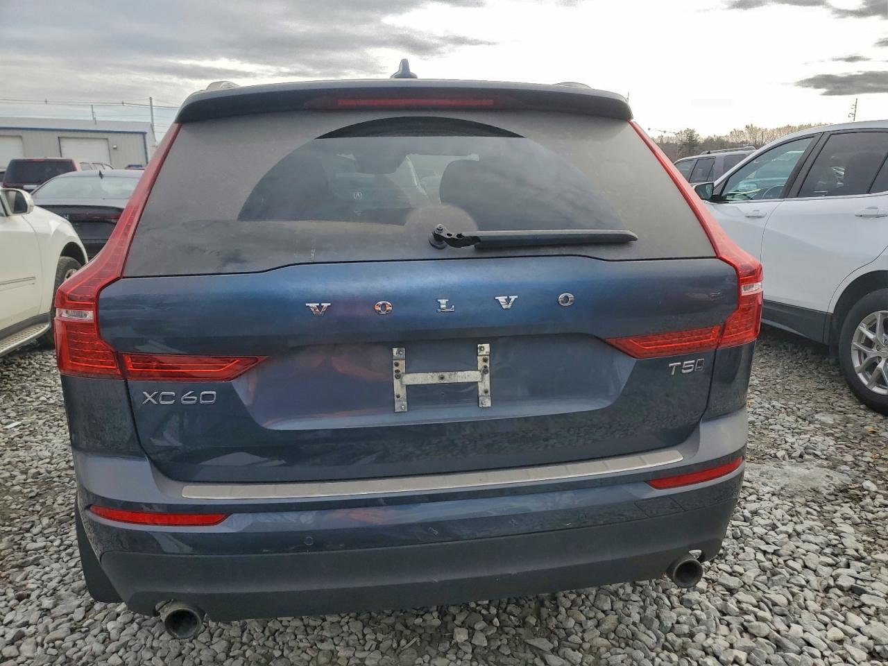 2020 VOLVO XC60 T5 MOMENTUM photo 6