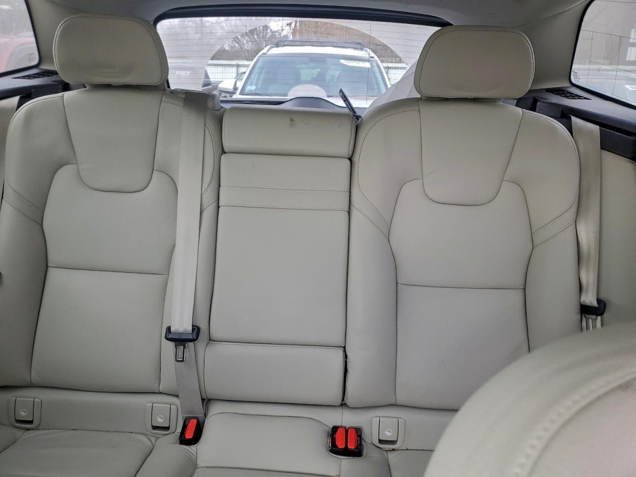 2020 VOLVO XC60 T5 MOMENTUM photo 10